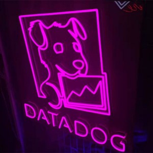 Data hund neonskylt anpassad vägg3