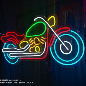 Мотоцикл неонске рекламе манцаве 3