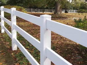 PVC vinilni stup s 3 tračnice i ograda FM-303 za ranč, ogradu, farmu i konje