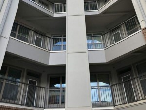 Прахово боядисан алуминиев парапет за балкон FM-604