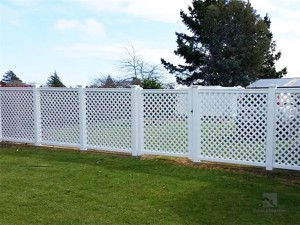 FM-702 PVC Diagonal Lattice Fence