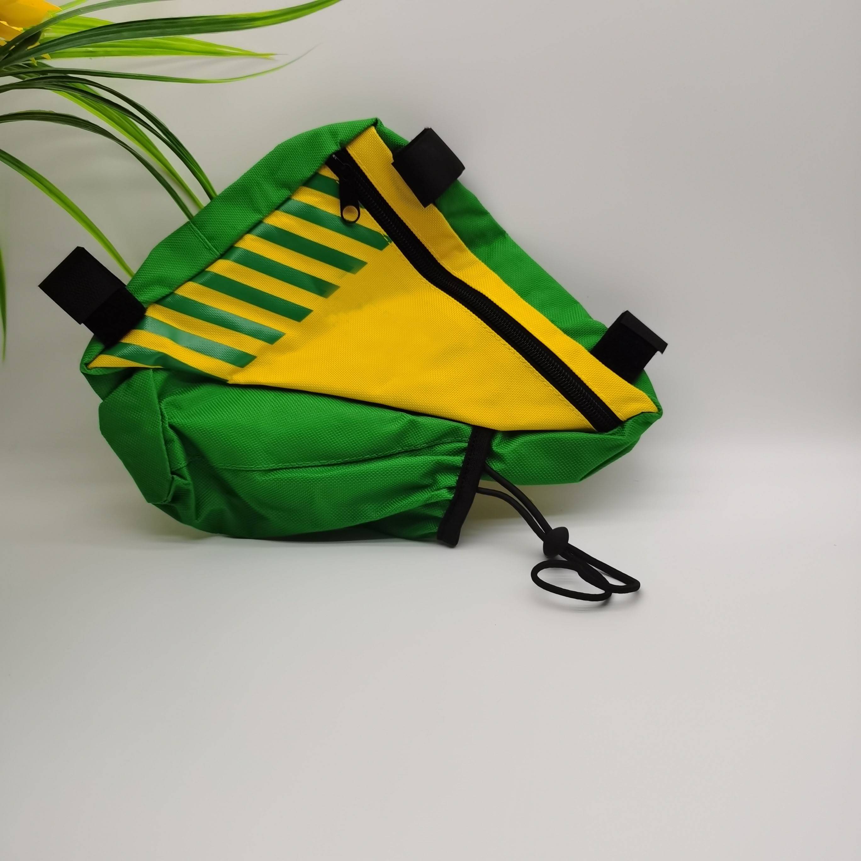 waterproof bike bag in camflage color Featured Image