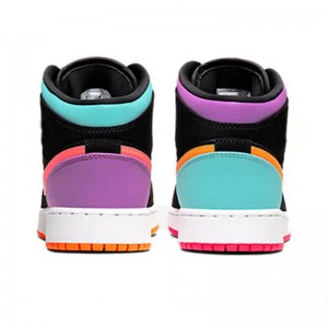 Jordan 1 Mid Candy сагсан бөмбөгийн гутал хоёр өөр өнгөтэй