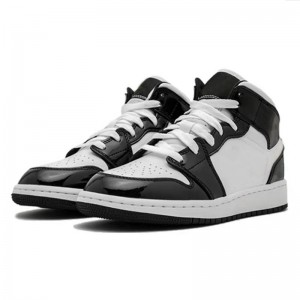 Αθλητικά παπούτσια Jordan 1 Patent Black White Gold