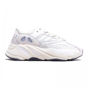 ad originaux Chaussures de course Yeezy Boost 700 'Analog' Upper West Side