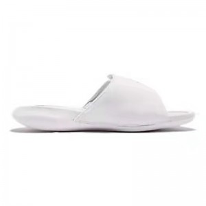Deseñador de zapatos casuales Jordan Hydro 6 Slide BG "Blanco".