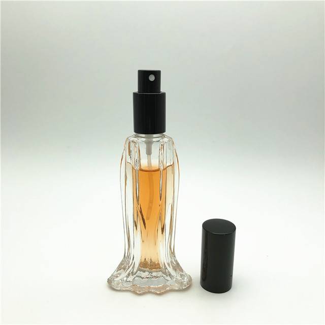 15ml 20ml 30ml fish shaped perfume glass bottle with plastic pump sprayer
