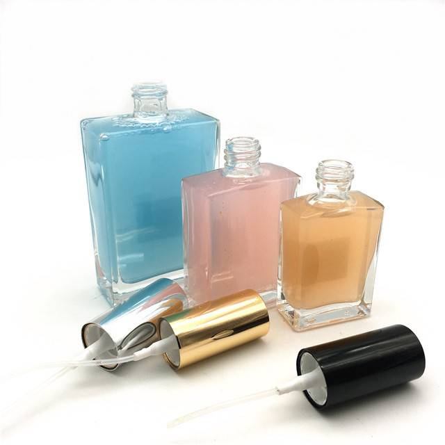 Hot sale 30ml 50ml 100ml clear square glass perfume bottle with pump sprayer and cap