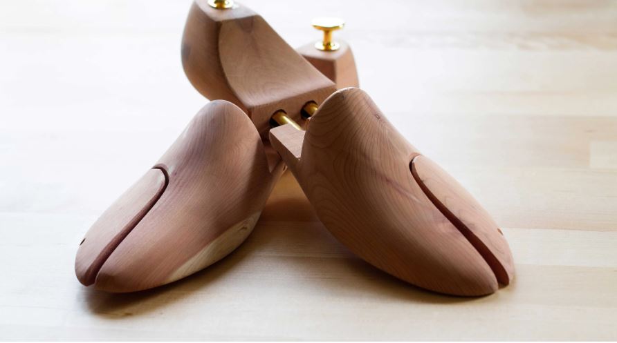 4 Questions About Shoe Trees
