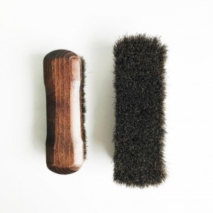 Escova de sapato de cabelo de cavalo com cabo de madeira