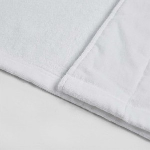 Roupão de banho branco de Terry dos lençóis do hotel e grupo de toalha do comprimento do joelho do hotel