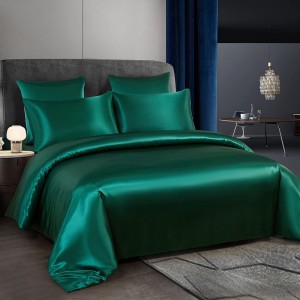 ชุดเครื่องนอนผ้าซาตินขนาดควีนไซส์พร้อมผ้าปูที่นอนปลอกหมอน 2 ใบ