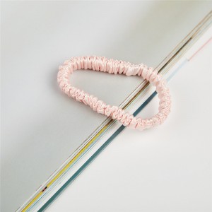 Shahararriyar Zane 100% Tsaftataccen Silk Head Rope Hair Band Na'urorin haɗi Soft Care Luxury Scrunchies Suppliers