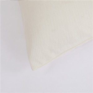 Фабрика за калъфки за възглавници с горещи разпродажби е специализирана в изолация на калъфки с въздушен слой и лесна за почистване