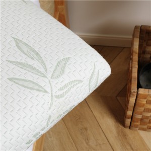 Custom 5 Star Hiton Hotel Pillow Protector Cover Anti Dudu Waterproof Bambu Jacquard Fiber Pillowcase