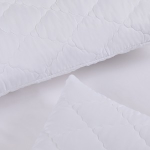 Hot Sale Air Layer Kangas tyynyn suojapäällinen Hengittävä eristys ryppyjä estävä