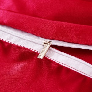 Частная марка Постельное белье из полиэстера и атласа Простыня Наволочки Наборы