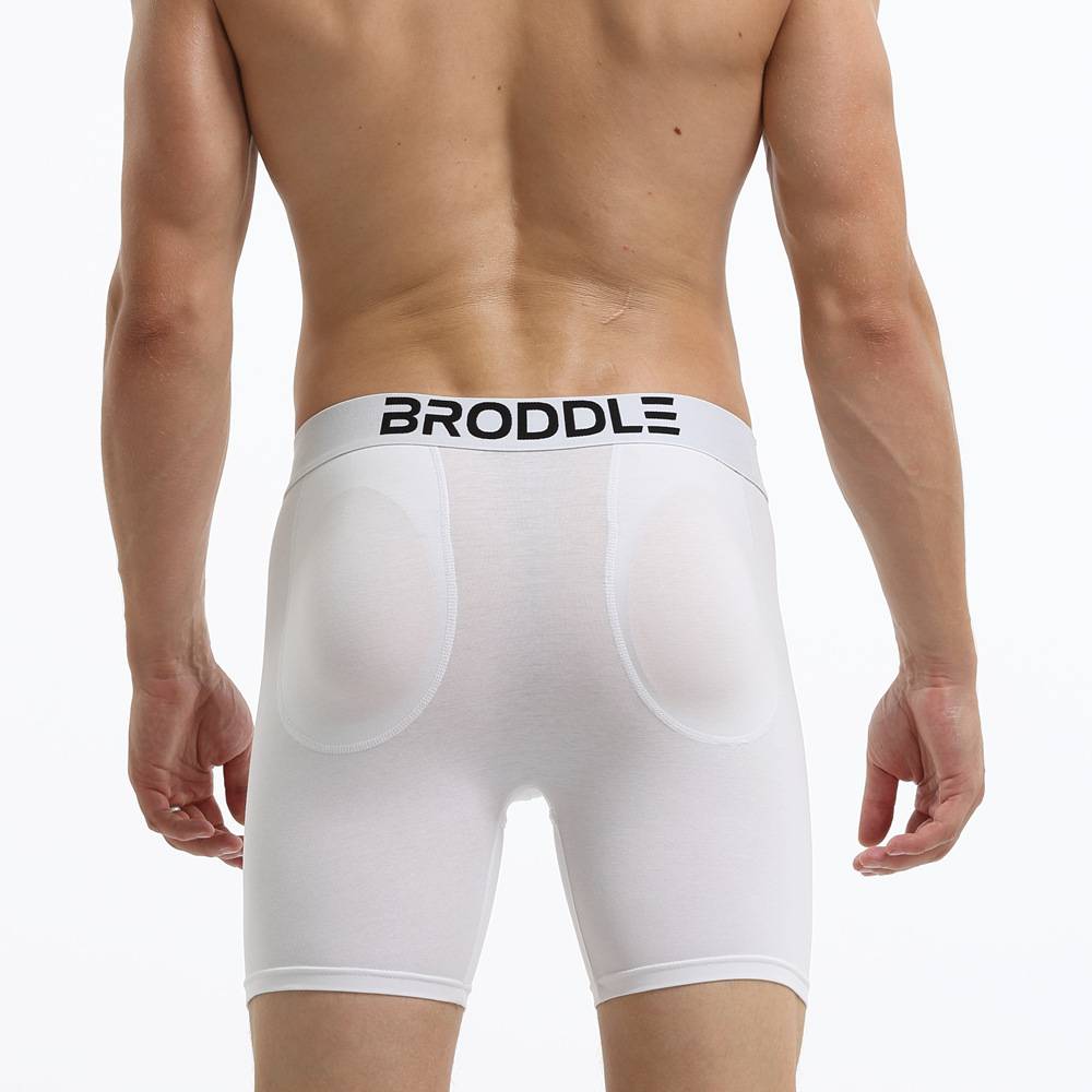 What is the difference famous brand underwear and small brands?