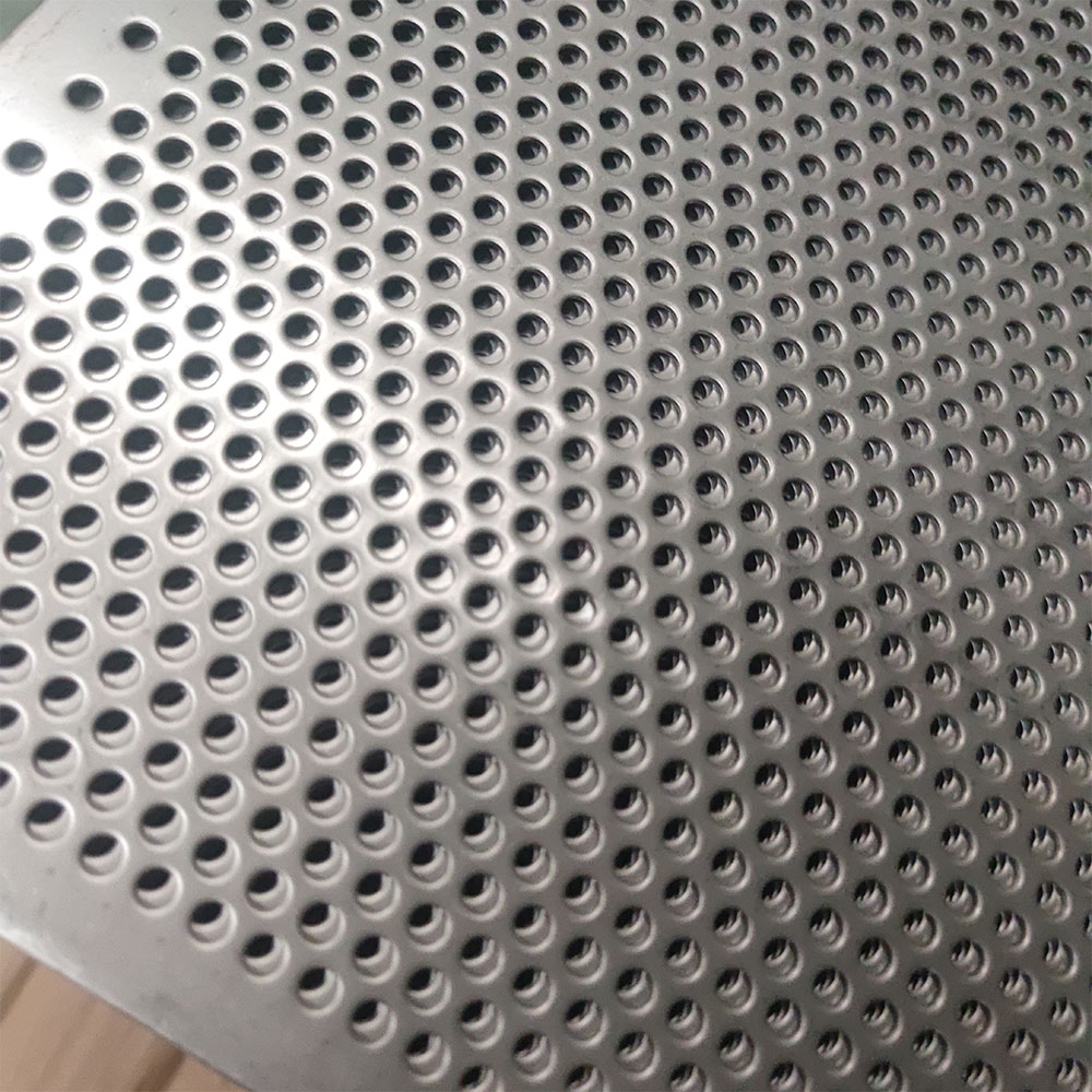 DXR Perforated Metal bolong