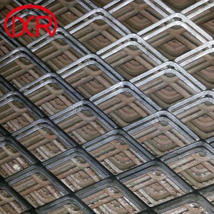 Expandable grill metal mesh for window screen