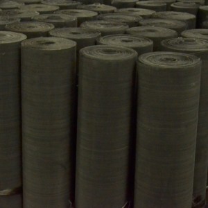 80X70 100X90 Mesh Low Carbon Mild Steel Iron ရော်ဘာလုပ်ငန်းအတွက် Black Wire Cloth