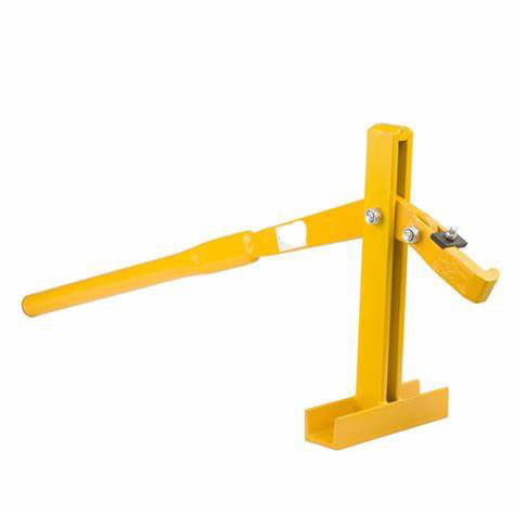 yellow Hand Star Picket Post Remover Puller Fence Steel Pole Lifter