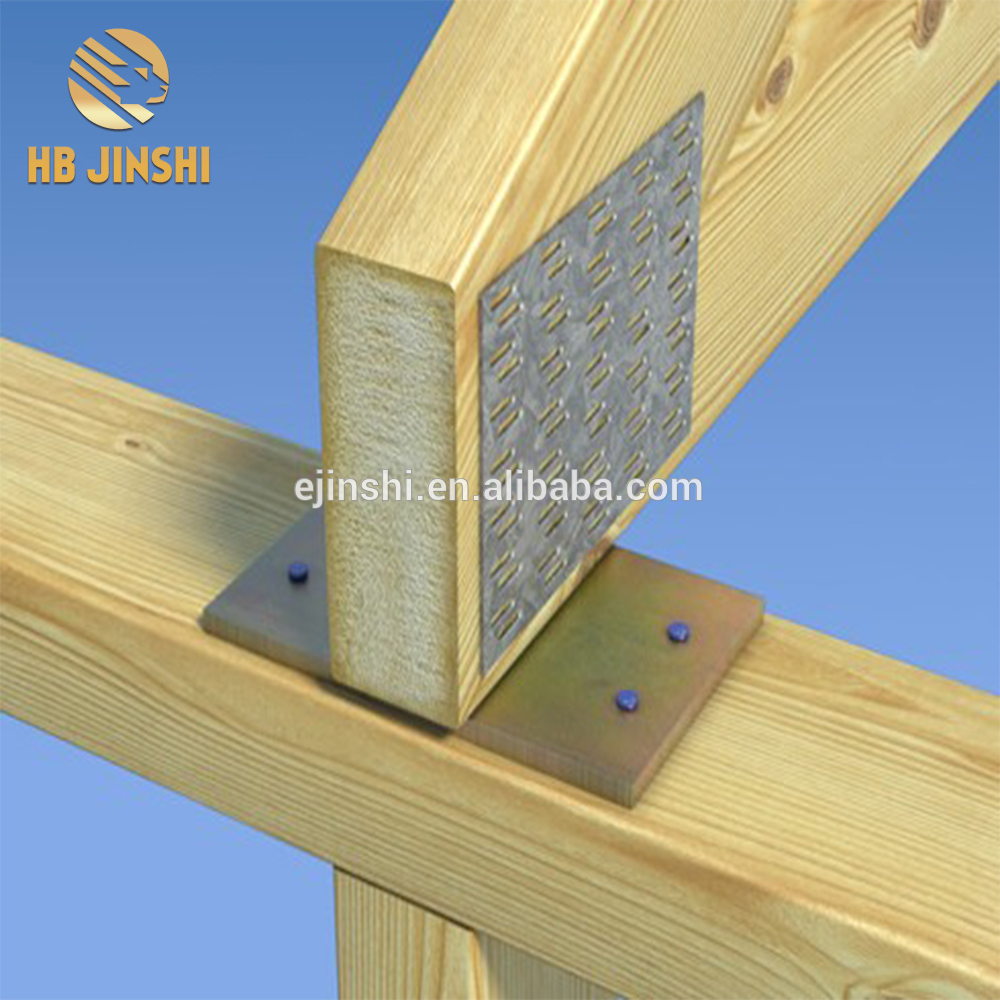 Timber roof truss nail plate