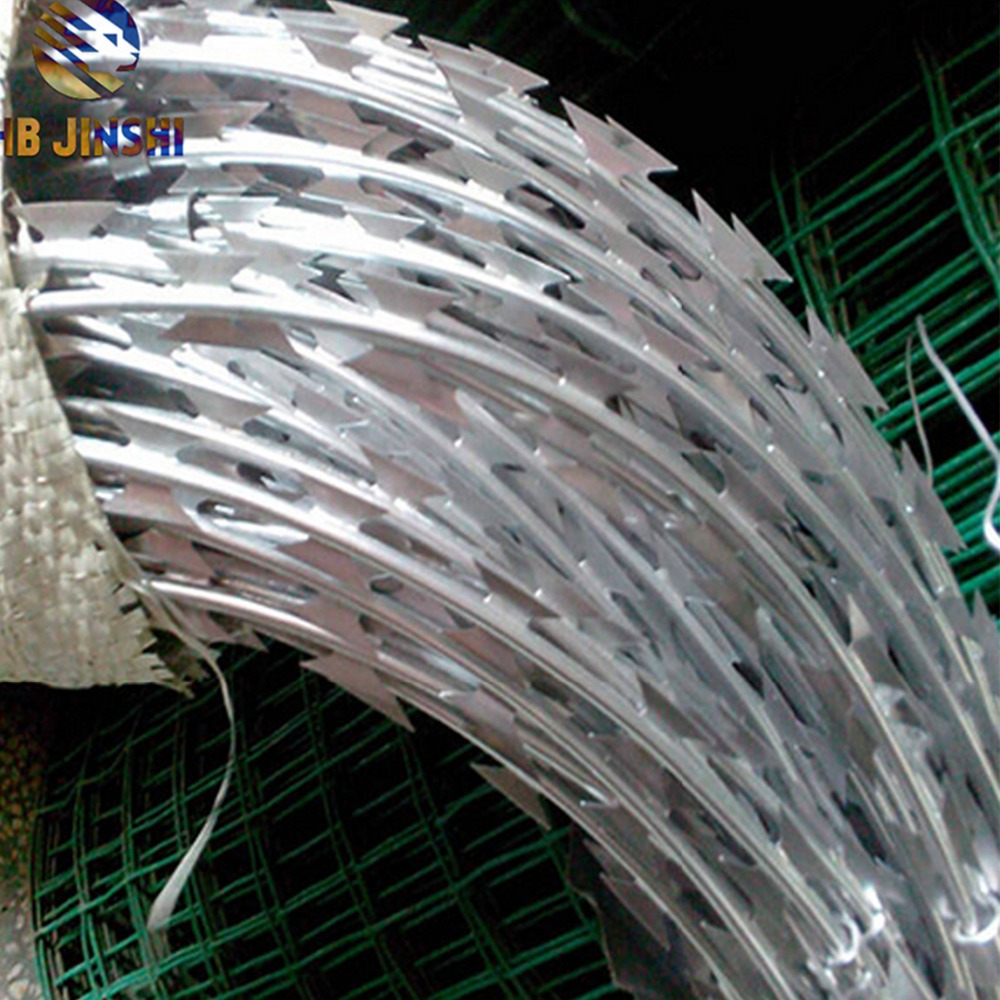 Direct from factory manufacturer fine price raw material barbed wire in india