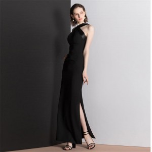 Црна луксузна елегантна дуга вечерња хаљина са расцепом