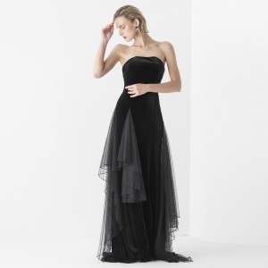 Vintažinė prabangi ilga juodo aksomo vakarinė suknelė