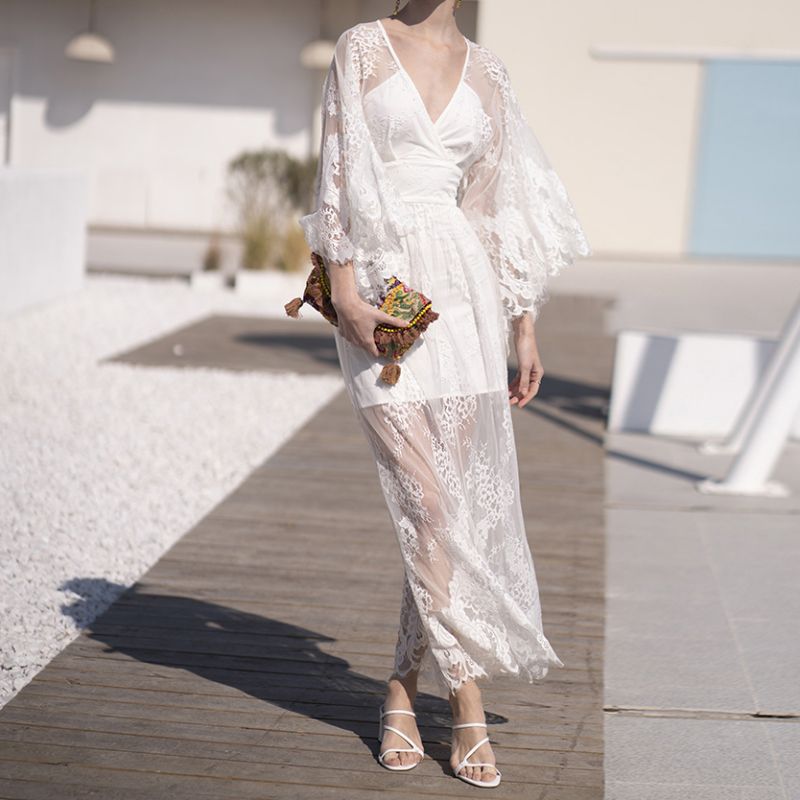 فستان الدانتيل المطرز الفرنسي الأبيض مثير للشاطئ