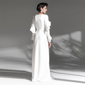 Designerska limitowana biała długa suknia ślubna z długim rękawem