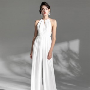 لباس شب سکسی عمیق V زیبا و سفید