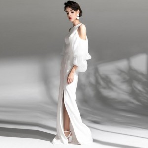 Минималистский дизайн белого длинного вечернего платья без бретелек