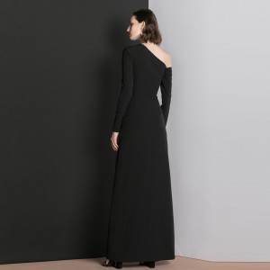 Crna rastezljiva večernja haljina na jedno rame dugih rukava