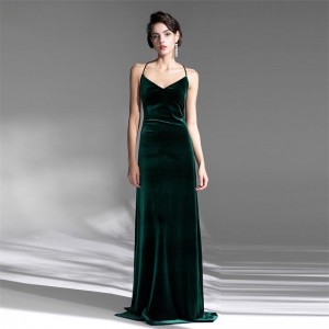 Vintažinė aksominė prancūziška elegancija prabangi smaragdinė ilga vakarinė suknelė