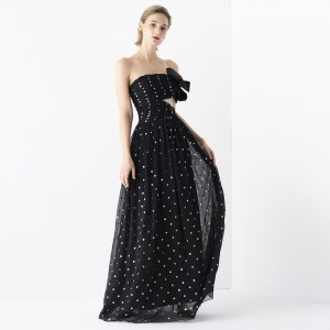 Елегантна француска дуга хаљина у црној боји на точкице