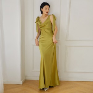 שמלת מקסי למסיבה ירוקה בעיצוב מותאם אישית של Tencel