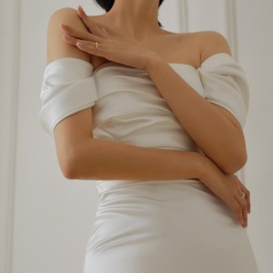 White Strapless Elegant Luxury Bridal Tencel Long Gown