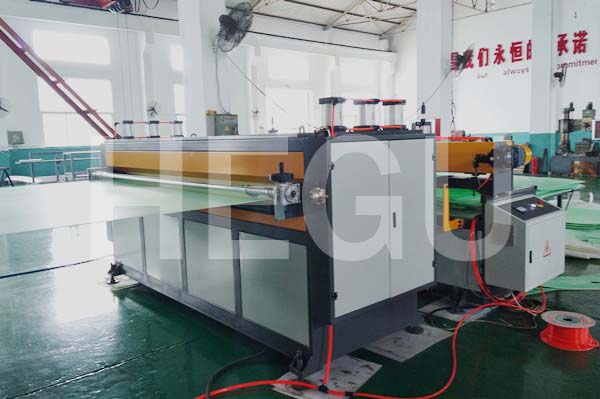 co-extrusion-pp-hollow-grid-plastic-making-machine