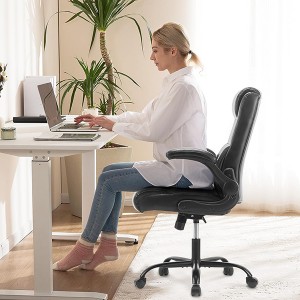 កៅអីកៅអីកណ្តាលខាងក្រោយ PU Leather Office Chair ពណ៌ខ្មៅ