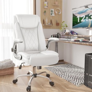 Liels un augsts izpildvaras biroja krēsls, grozāmi ar ādu pārklāti sēdekļi, balti