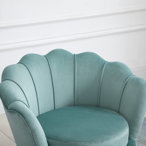 Stolica sa akcentom od baršunaste tkanine u obliku lotosa. Fotelja za dnevni boravak s jastučićem