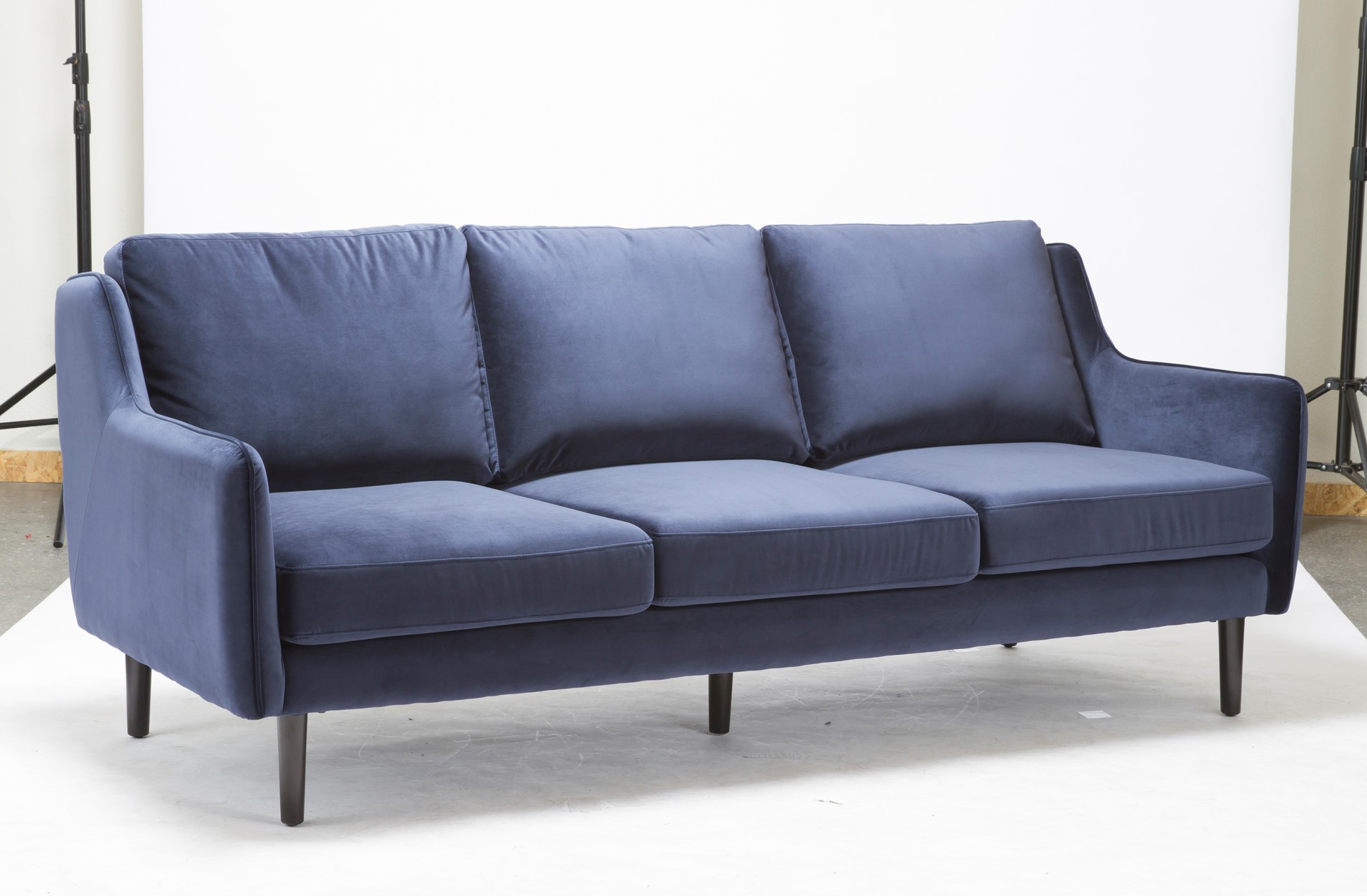 ຜະ​ລິດ​ຕະ​ພັນ sofa ລະ​ຫວ່າງ​ກາງ​ຫາ​ສູງ​ສຸດ​ຄອບ​ຄອງ​ປະ​ລິ​ມານ​ຕົ້ນ​ຕໍ​ທີ່ US $ 1,000 ~ 1999