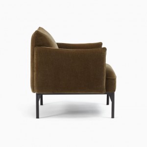 Comfortable velvet penn chair