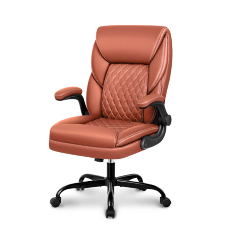 Коричневый кожаный офисный стул