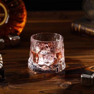 Hot Sell Spinning Whiskey Glass Whisky Tumbler for Bar Glass Party Custom Crystal Whiskey Glass