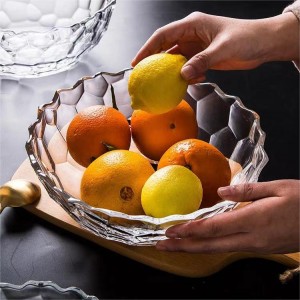 La comida de cristal grabada en relieve única rueda los cuencos de cristal transparentes de la ensalada de fruta vegetal