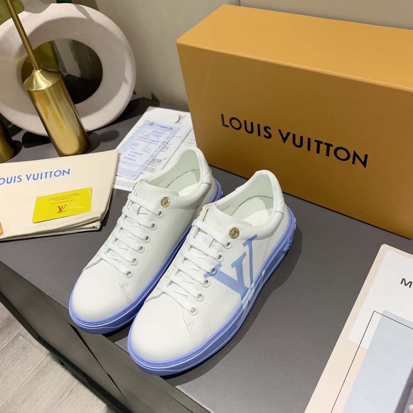 Brògan fir Louis Vuitton LV sneakers Brògan spòrs LV