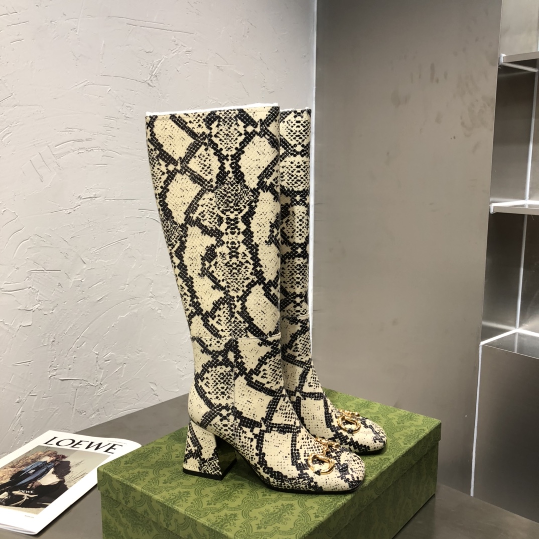 Designer-Stiefel der Luxusmarke Gucci, Pferdegebiss-Knopf, Einzelschuhserie, Gucci-Stiefel mit Blockabsatz